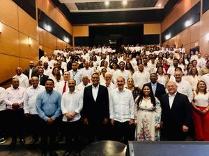 Más de 190 becas para jóvenes de Espaillat