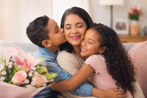 Madres dominicanas: el corazón que sostiene a la familia y transforma la sociedad