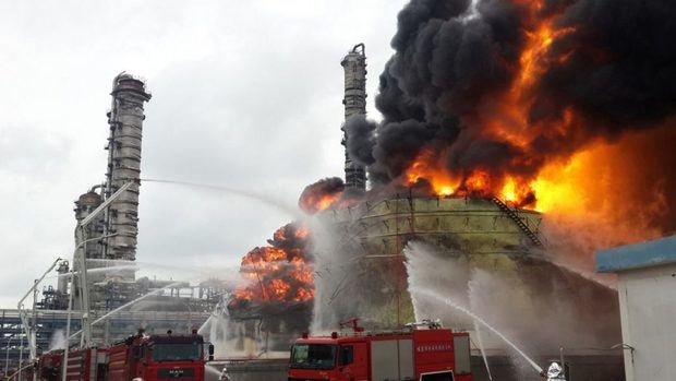 Una terrible explosión en China de una planta química al suroeste del país dejó un total de 19 personas fallecidas y otras 12 heridas.