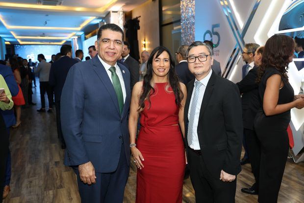 Banco Santa Cruz celebra 25 años de trayectoria