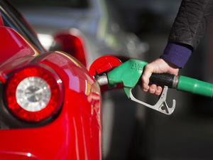Los combustibles bajan de precios por cuarta semana consecutiva
 
