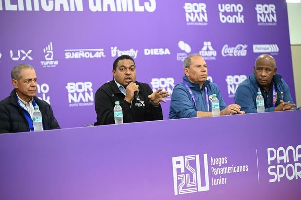 Fernando Langa, José P. Monegro, Garibaldy Bautista y Tony Mesa, en el encuentro con la prensa internacional de los Panam Junior