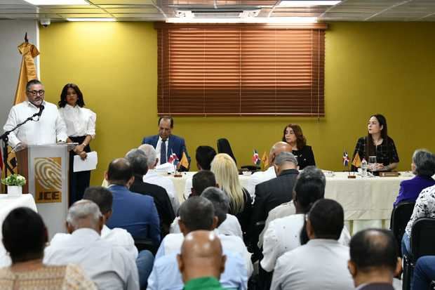 JCE recibe propuestas para Juntas Electorales en Santiago y La Vega.