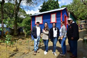 Voluntariado Bancentraliano dona recursos para reconstrucción de viviendas