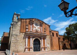 Santo Domingo conmemora sus 528 años con una jornada de actos históricos, culturales y religiosos