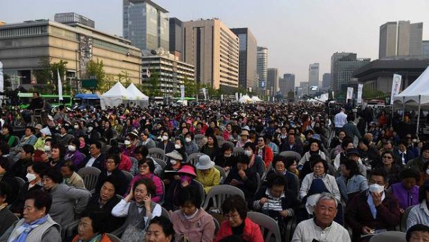 Budista de Corea del Sur se congregaron para orar por el acuerdo entre las dos naciones
