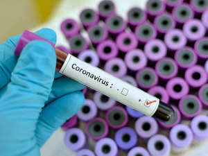 Medina designa a un asesor médico por la crisis del coronavirus