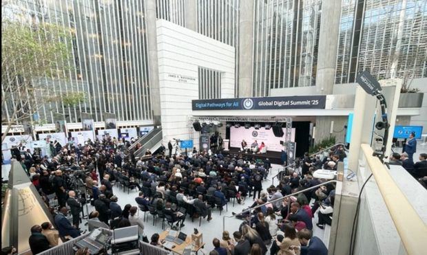 Coursera anuncia junto al Banco Mundial un programa para capacitar 5 mil funcionarios gubernamentales de LA y el Caribe.
