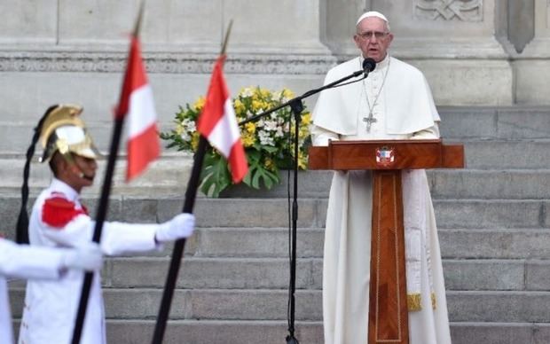 El papa Francisco invita al presidente de Perú a visitar el Vaticano.