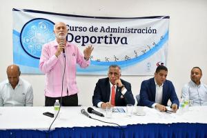 Dan apertura a curso de Administración Deportiva a dirigentes de atletismo