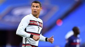 Cristiano Ronaldo viaja a Turín en un avión ambulancia