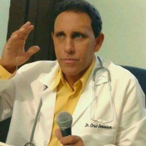 Personalidades se unen en cadena de oración por la salud del doctor Cruz Jiminián