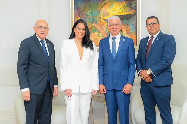 Senado de la República reconoce trayectoria de Celinés Toribio.