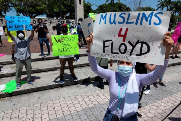 El gobernador de Florida despliega a 400 reservistas por las protestas