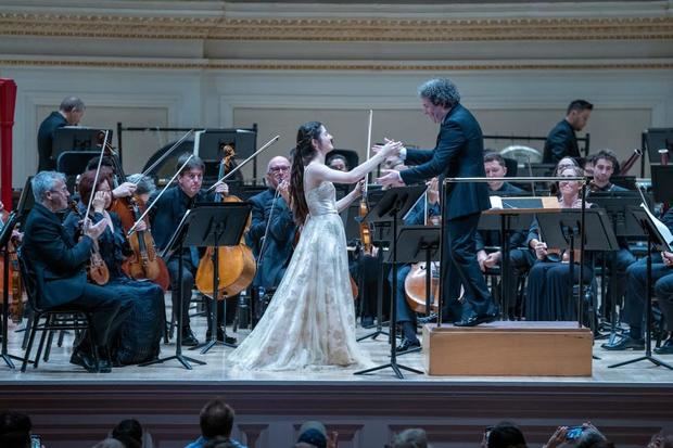 Dudamel con la Filarmónica de L.A. y Gabriela Ortiz ovacionados en Carnegie Hall.