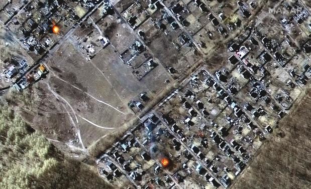 La mañana de este sábado se reportaron intensos combates en el noroeste de Kiev y un aeródromo militar en Vasylkiv, al sur de la capital.