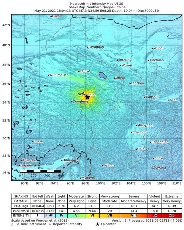 Un mapa de sacudidas distribuido por el Servicio Geológico de los Estados Unidos (USGS) muestra la ubicación de un terremoto de magnitud 7.4 que sacudió el sur de la provincia de Qinghai, China, 21 de mayo de 2021. No hay informes de daños o víctimas.