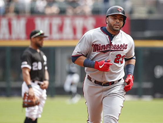 Nelson Cruz pega cuadrangular en victoria de Minnesota.