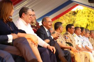 Danilo encabeza desfile en conmemoración de la Batalla 30 de Marzo