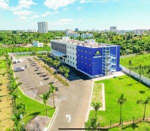 Grupo De Valle inaugura Days Inn en Juan Dolio