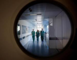 España supera los 25,000 muertos por coronavirus