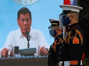 El presidente filipino amenaza con la cárcel a quien rechace la vacuna anticovid