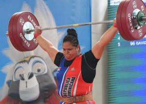 Verónica Salamín se cuelga oro y plata para RD en pesas en Barranquilla 2018