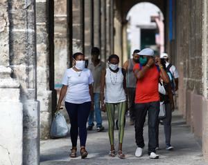 Cuba recibe sus primeros turistas desde el cierre de las fronteras por la Covid -19