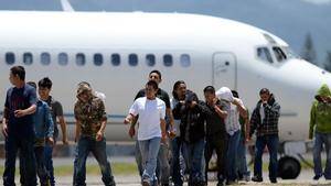 Proinmigrantes en EEUU lamentan decisión sobre salvadoreños y seguirán lucha
