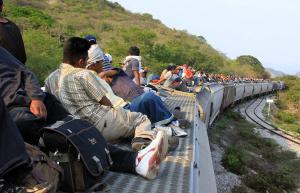 Recomendación del día: «migrante» engloba a «emigrantes» e «inmigrantes»