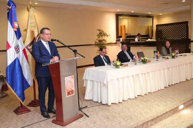 Román Andrés Jáquez Liranzo.