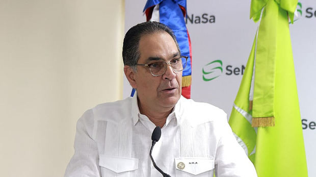 Santiago Hazim defiende su gestión en Senasa.