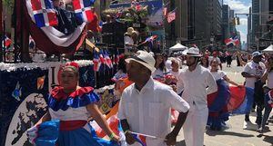 Dominicanos salen a la calle para celebrar con orgullo sus aportes a EEUU
 
