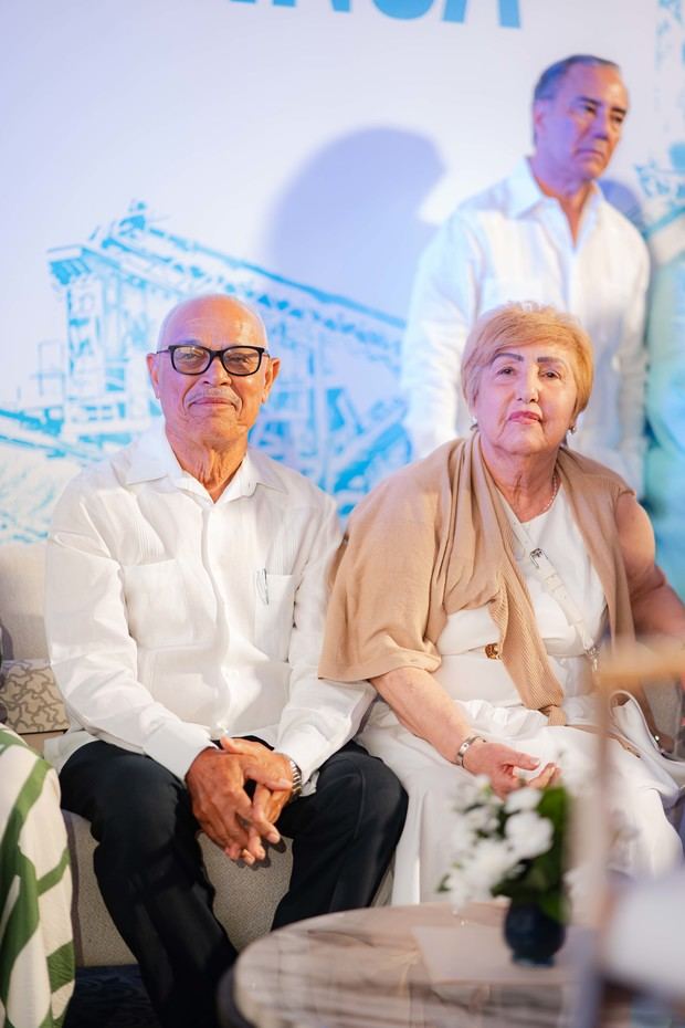 Don Leonel Taveras y su esposa Juliana Castillo.