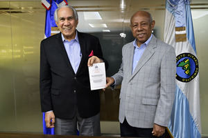 Conape construirá hogar para acoger adultos mayores del municipio de Azua.