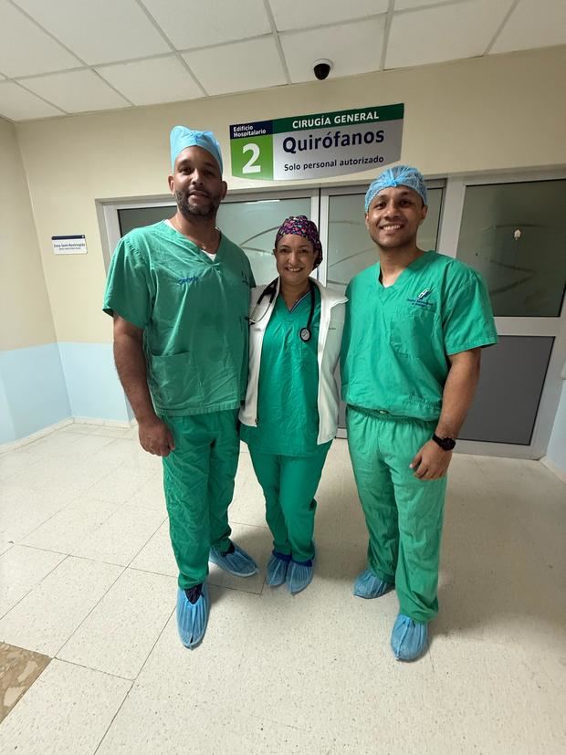 Dr. Andres Garcia, Dra. Capellan y Dr. Jose Dagon.