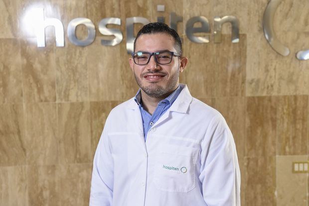 Dr. Francisco Méndez, Medicina Interna de Hospiten Santo Domingo.