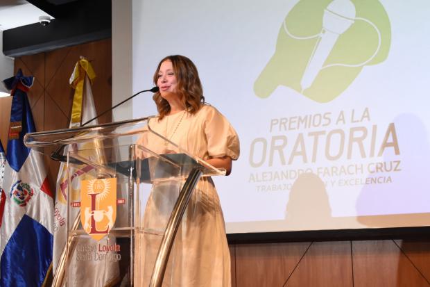 Fundación Farach celebra cuarta edición intercolegial de los Premios a la Oratoria Alejandro Farach Cruz
