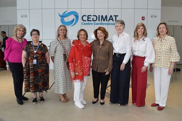 Mónica Peña de Gamundi, Maria Rosa Guerra, Milagros Concepción, Angélica Ginebra, Margarita Auffant Najri, Amelia de Castillo, Mari Carmen de González, Julia de Simó.