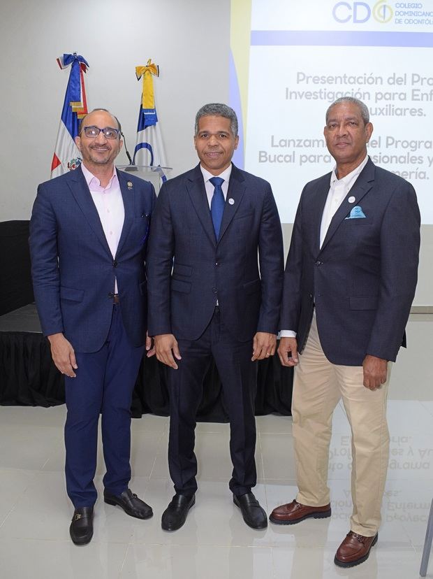 Presentan Programa de Salud Bucal para profesionales y auxiliares de enfermería