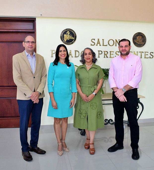 Edgar Andújar, Sheila Burdiez, Rita Guerrero y John Padilla.