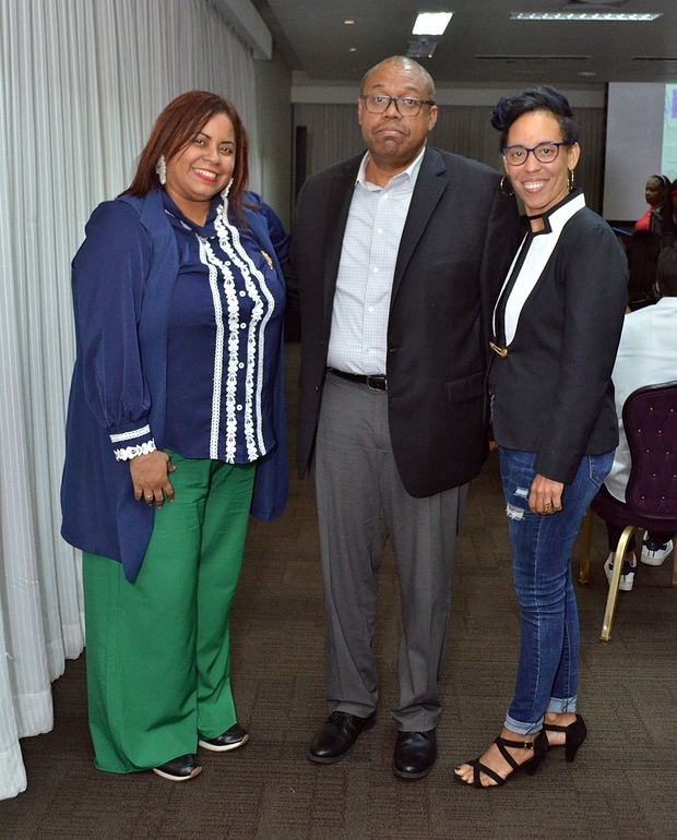 Tania Vargas, Luis Tusen y Marcia Castillo.
