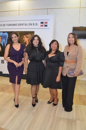 Emely García, Sarah Hernández, Anyela Rivas y Yomaris Gómez.