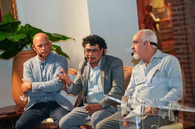 Los expositores compartieron avances en la investigación de las lenguas prehispánicas como una vía para comprender la identidad cultural caribeña.