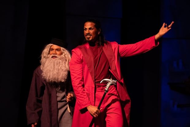 La obra teatral “Fausto” se presentó con rotundo éxito.Continúa este fin de semana.