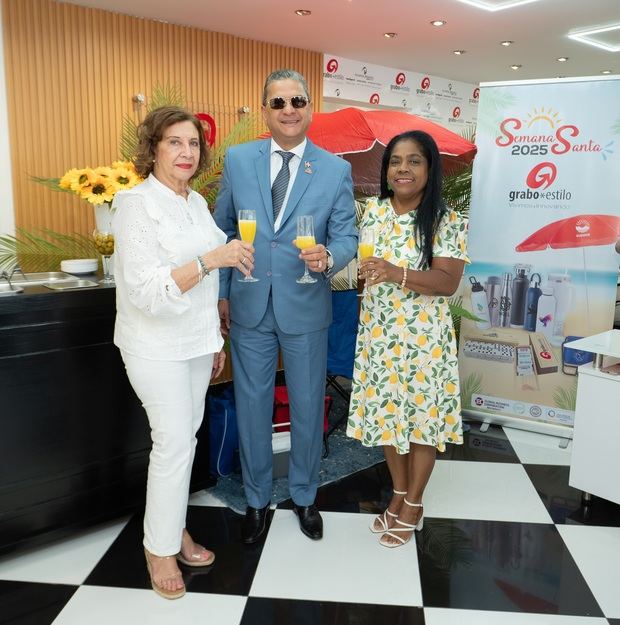 Maria Pastor, Ignacio Glass y Miguelina Santos.