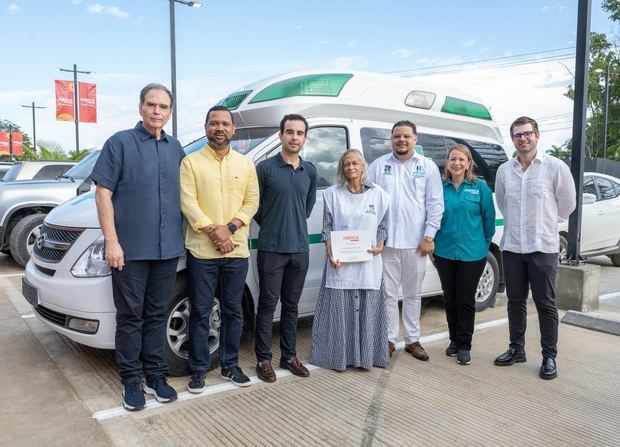 José Miguel González, Eduardo Polanco, José Ricardo Feris, Nancy Espino, Santiago Hidalgo, Zamira Guerrero y Rodrigo González.