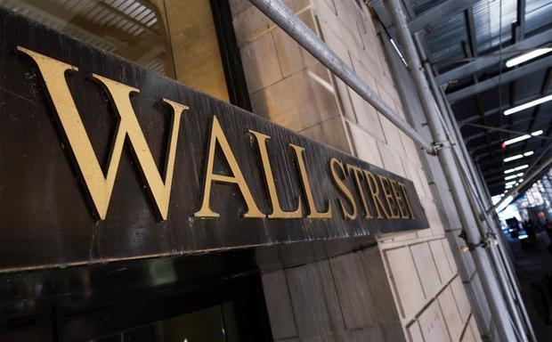 Wall Street cierra en rojo y el Dow Jones baja 1,51 % por rebrotes de Covid-19