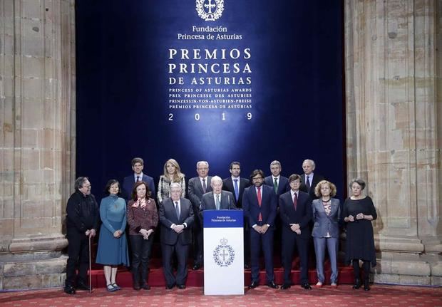 El jurado del Premio Princesa de Asturias de Comunicación y Humanidades 2019, presidido por Víctor García de la Concha.