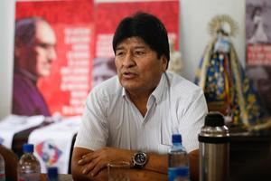 Evo Morales vuelve a México a casi 2 años de su asilo para seminario polí­tico